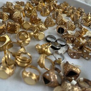Reseller lot Unisex Rings Electroplated Gold Tone CZ Deadstock Mood Rings Enamel